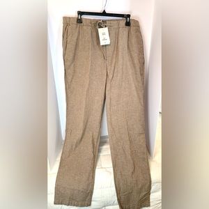 NWT H&M Men’s Khaki Linen Pants - Size L - Regular Fit - 30” inseam.